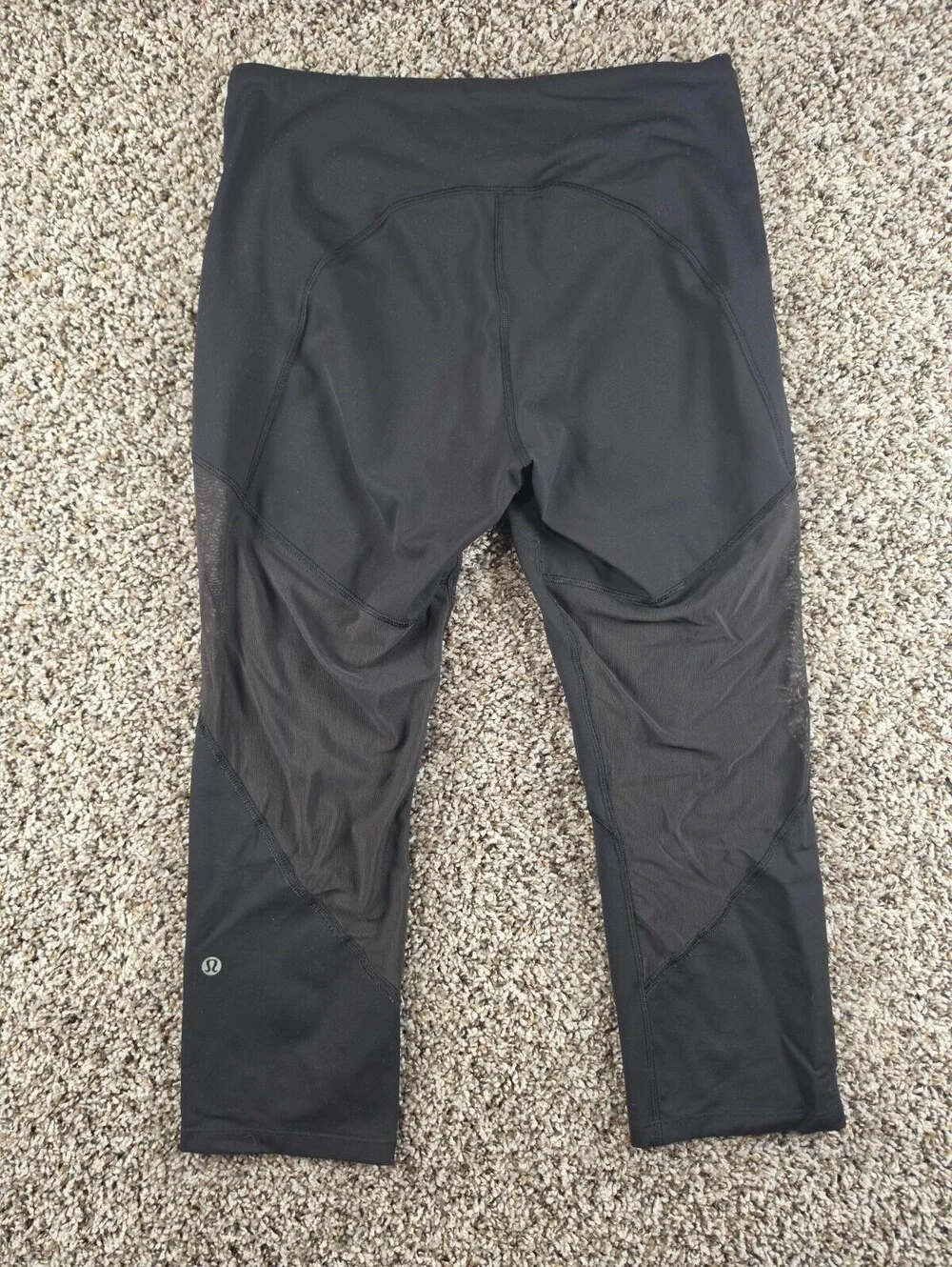 Lululemon Run Inspire crop leggings Womens Sz 10 Black Zipper Pockets